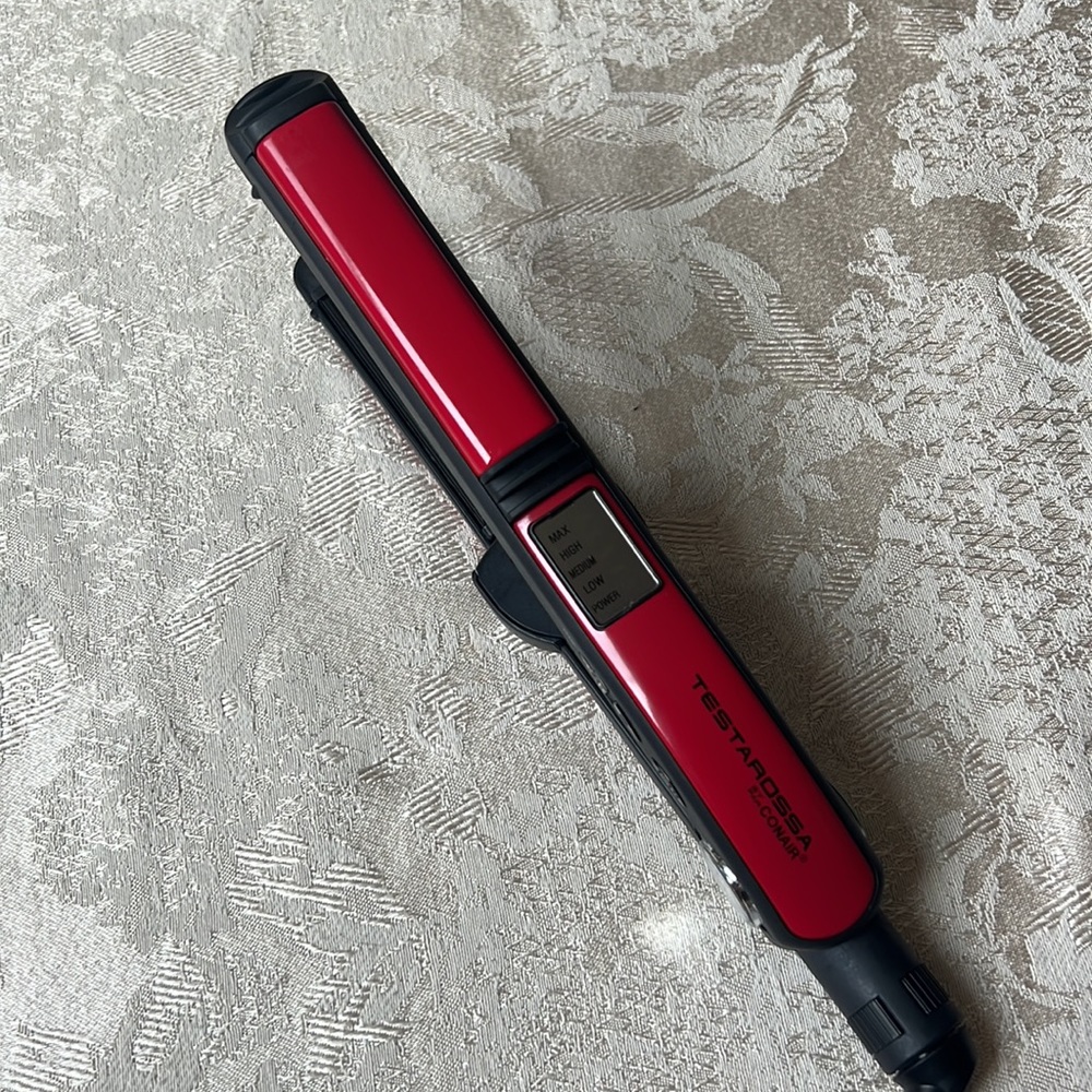 Testarossa by Conair 1” Hair Straightener with Travel Bag